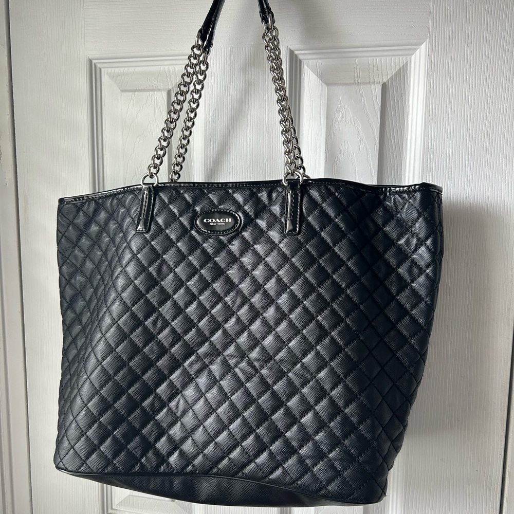 MUST SEE….Vintage Coach Quilted Black Tote Bag
